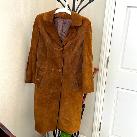 Jackets & Blazers - Women’s brown suede duster coat.
